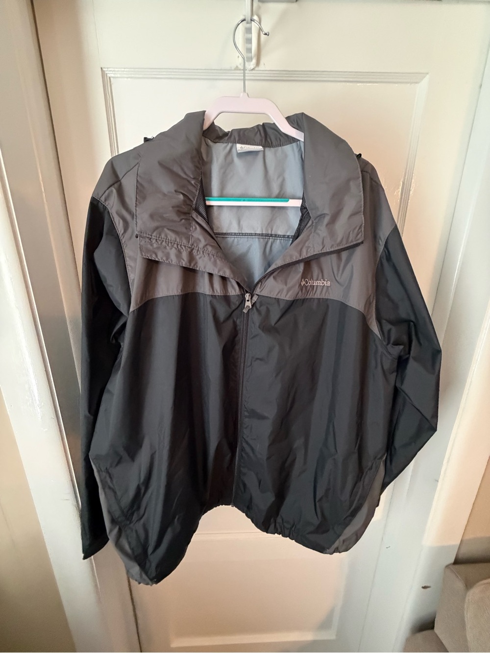 Columbia Mens Gray Lightweight Rain Jacket